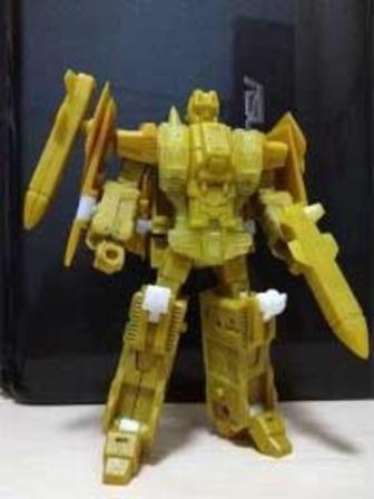 TFC Toys Uranos Eagle Gold Prototype.jpg