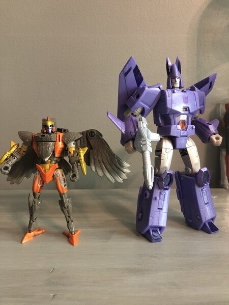 Airazor and Cyclonus.jpg