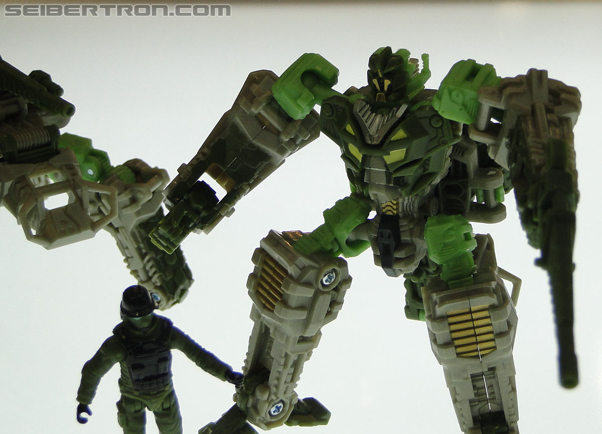 Transformers News: BotCon 2011 Coverage - Transformers DOTM Human Alliance figures, Dragstrip and more Image