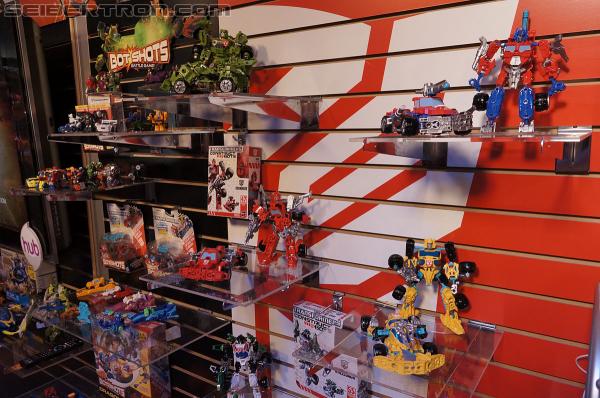 Toy Fair 2013 Coverage: Transformers Construct-bots Gallery