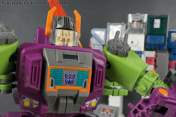 Transformers News: New Headmasters Galleries: Scorponok with Lord Zarak and Fasttrack Image