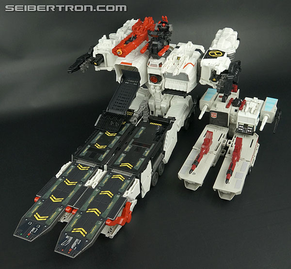 New Galleries: Generations Metroplex and Scamper -- Over 600 Pics!!!