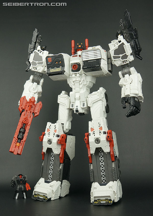 New Galleries: Generations Metroplex and Scamper -- Over 600 Pics!!!