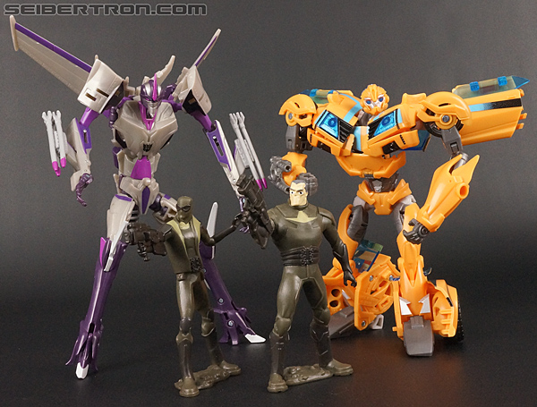 Hasbro  Figurine Transformers Prime Bumblebee  pas cher Achat / Vente Dessins