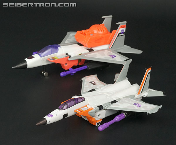 Transformers News: New Gallery: Club Subscription Service 3.0 G2 Starscream Transformers News: New Gallery: Club Subscription Service 3.0 G2 Starscream