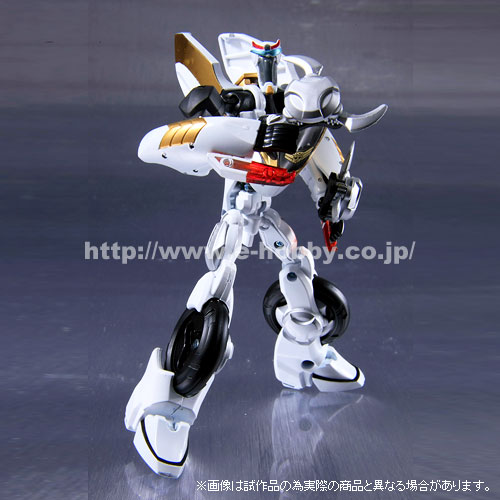 Transformers News: New images of Movie Dreadwing & Smokescreen. Elite Guard Prowl too! Image