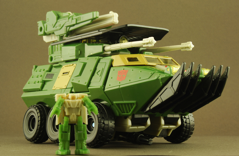 Transformers News: Extensive Look at Pre-Production Headrobot's Hothead Image