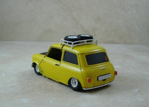 BUMBLEBEEMINI5.jpg