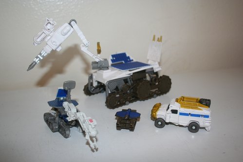 Cyberverse Ratchet playset 19.JPG