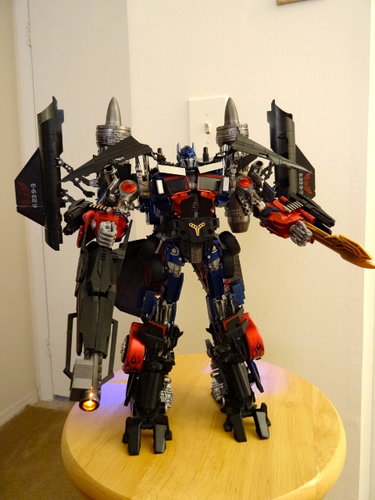 Transformers News: Creative Roundup, October 13, 2013