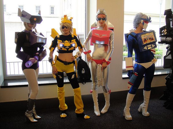 soundwave-botcon-cosplay-2011-sexy-girls.jpg