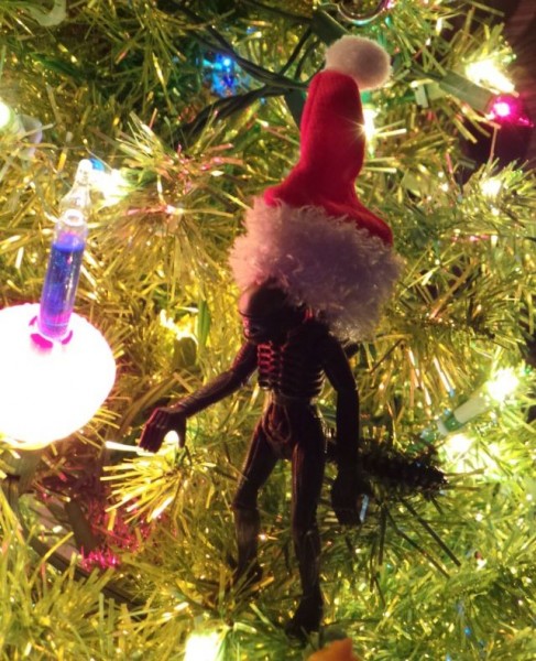 xenomorph xmas.JPG