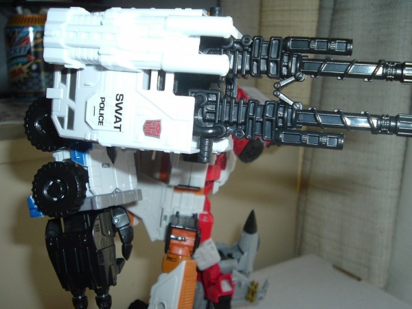 Shoulder cannon Superion 2.jpg