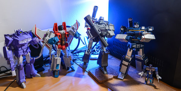 t decepticons desk 01.jpg