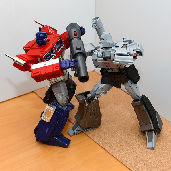 t MP-10 VS MP-36 desk 1.jpg