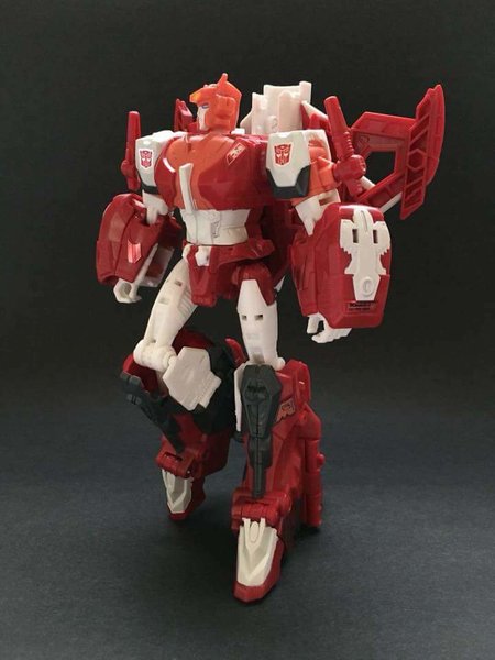 POTP-Elita-1-In-Hand-02.jpeg