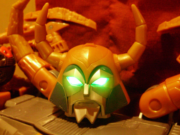 25thunicron016.jpg
