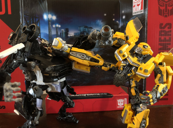 Bee v Barricade.jpg