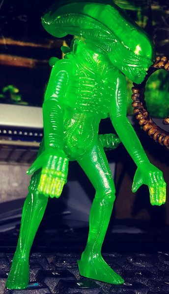 acid green alien.jpg