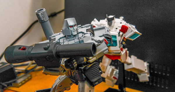 t mp-30 ratchet mp-36 megatron.jpg