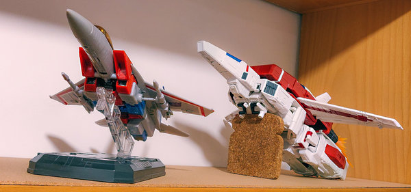mp-11 starscream siege skyfire jet mode.jpg