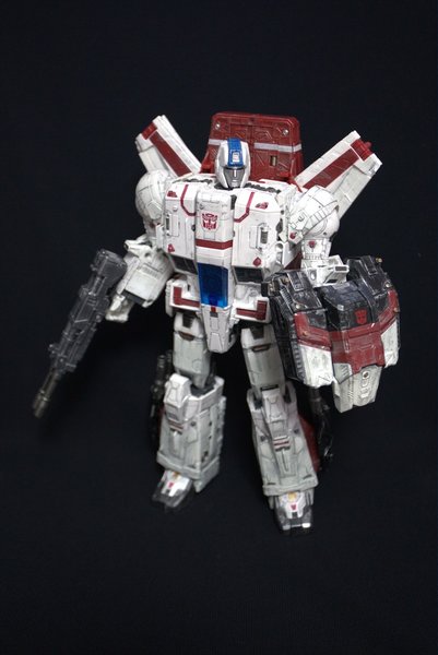 siege-jetfire-img01.jpg