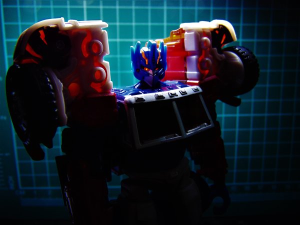 Laser Optimus Prime (2).jpg