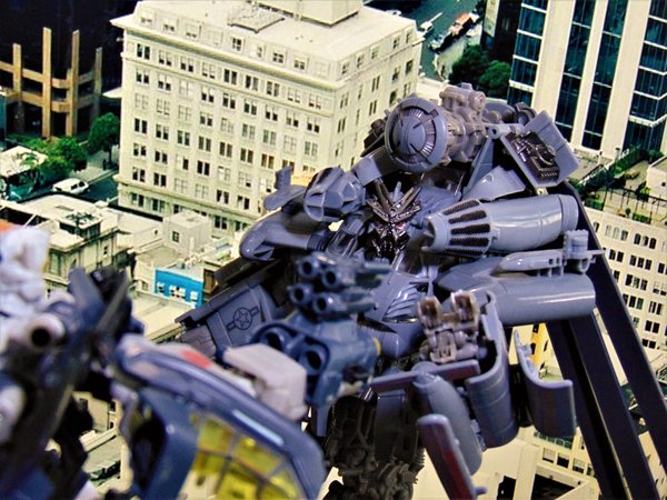 Skyhammer vs Blackout 2.jpg