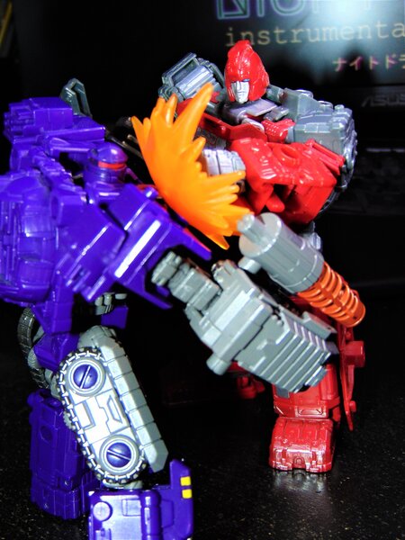 Brunt vs Ironhide 2.jpg
