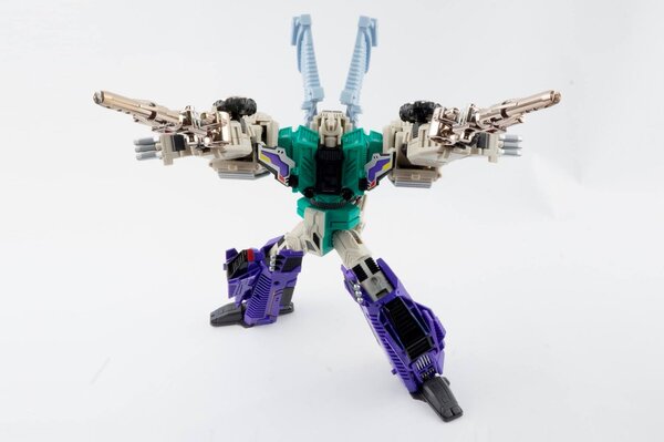B3T27rgIgAIYMXY.jpg