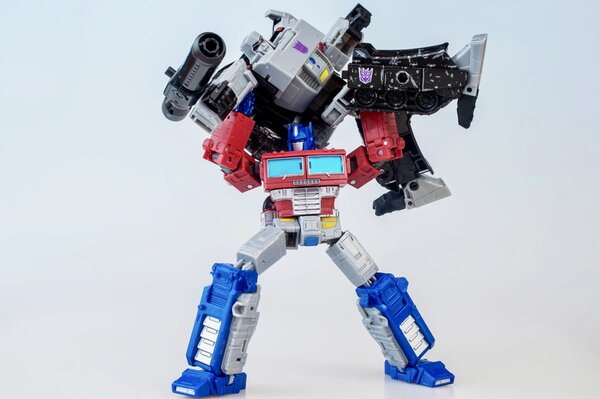 09.17.2020 - Optimus vs Megatron (5 of 10).jpeg