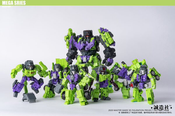 Master-Made-Demolisher-SD-Devastator-Constructicons-01.jpg