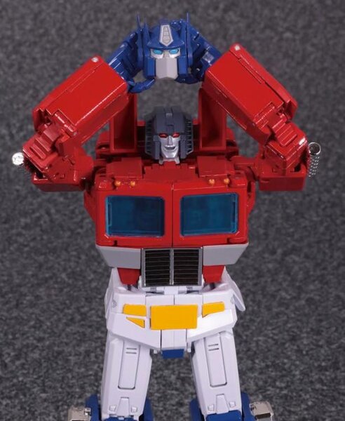 takara_tomy_masterpiece_mp44_transformers_convoy_optimus_prime_ver.3.0_optimus_prime_7.jpg