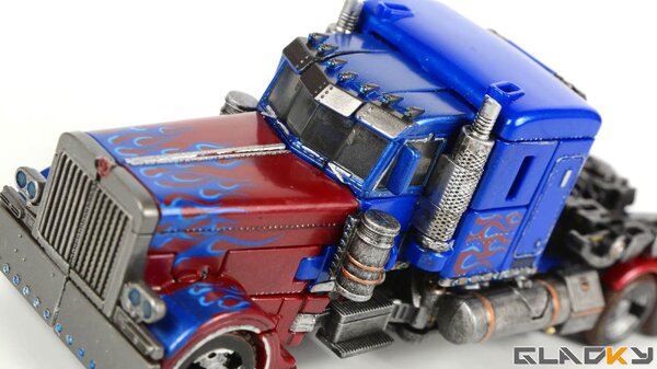 Custom Studio Series Optimus Prime Gladky (22).jpg