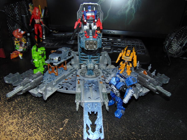 Autobot Ark Transform (5).JPG