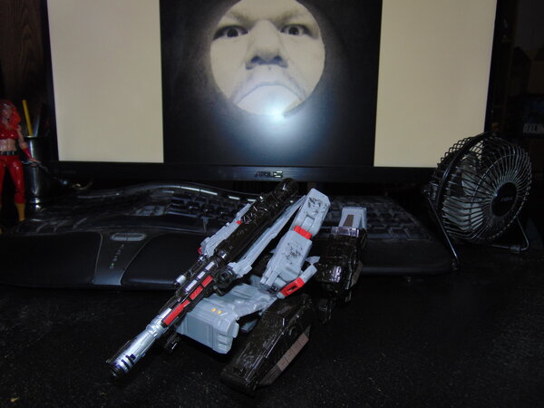 Seige Megatron Transform (2).JPG