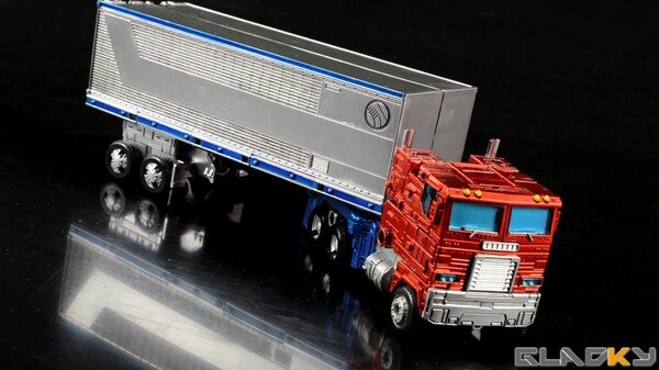 Custom Kingdom Optimus (19).jpg