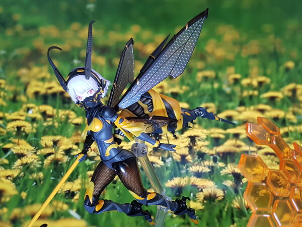 snail shell - bee-03w wasp girl 4.jpg