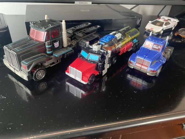 trucks2.jpg