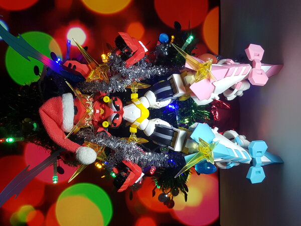 Christmas Magic Henshin Combiner (1).jpg