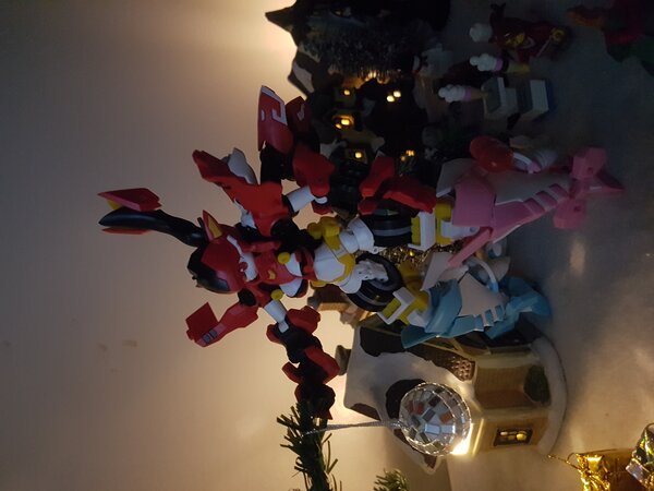 Christmas Magic Henshin Combiner (3).jpg