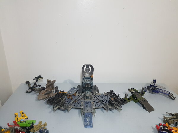 Autobots and Decepticons (9).jpg