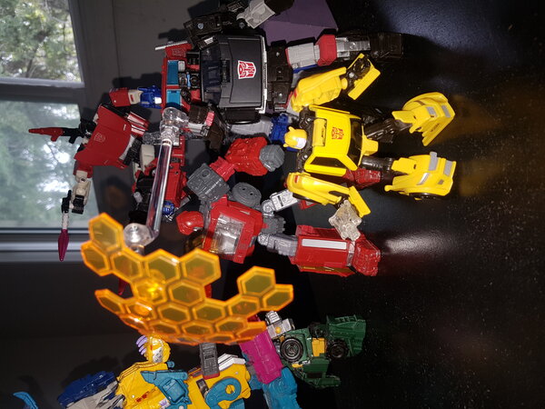 Autobots Decepticons Abominus (3).jpg