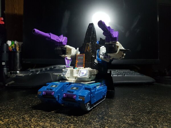 Overlord Mega Giga Terra (9).jpg