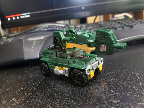 Titan Master Brawn (9).jpg