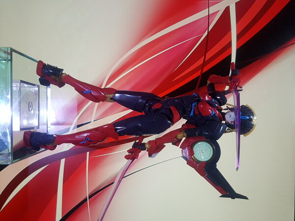 Flame Toys Windblade Model Kit (14).jpg