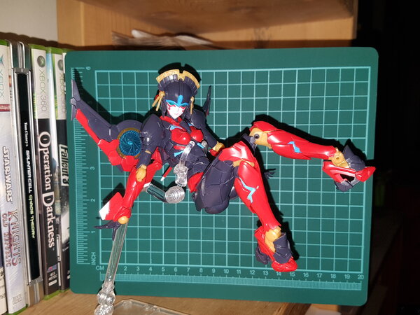 Flame Toys Windblade (b4).jpg