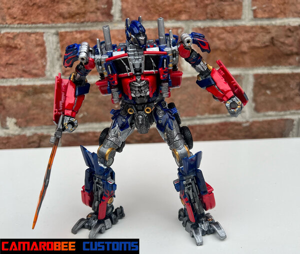 Prime bot pose 2 IG.jpg