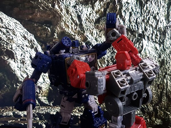 G1 Soundwave (2).jpg