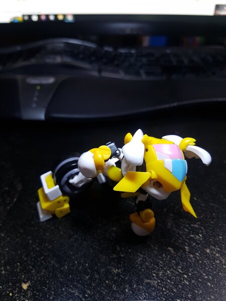Desk Pics Thunderlight (7).jpg